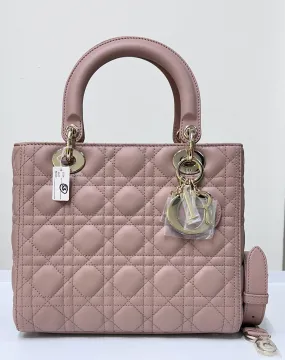 CHRISTIAN DIOR Lambskin Cannage Medium Lady Dior Fard