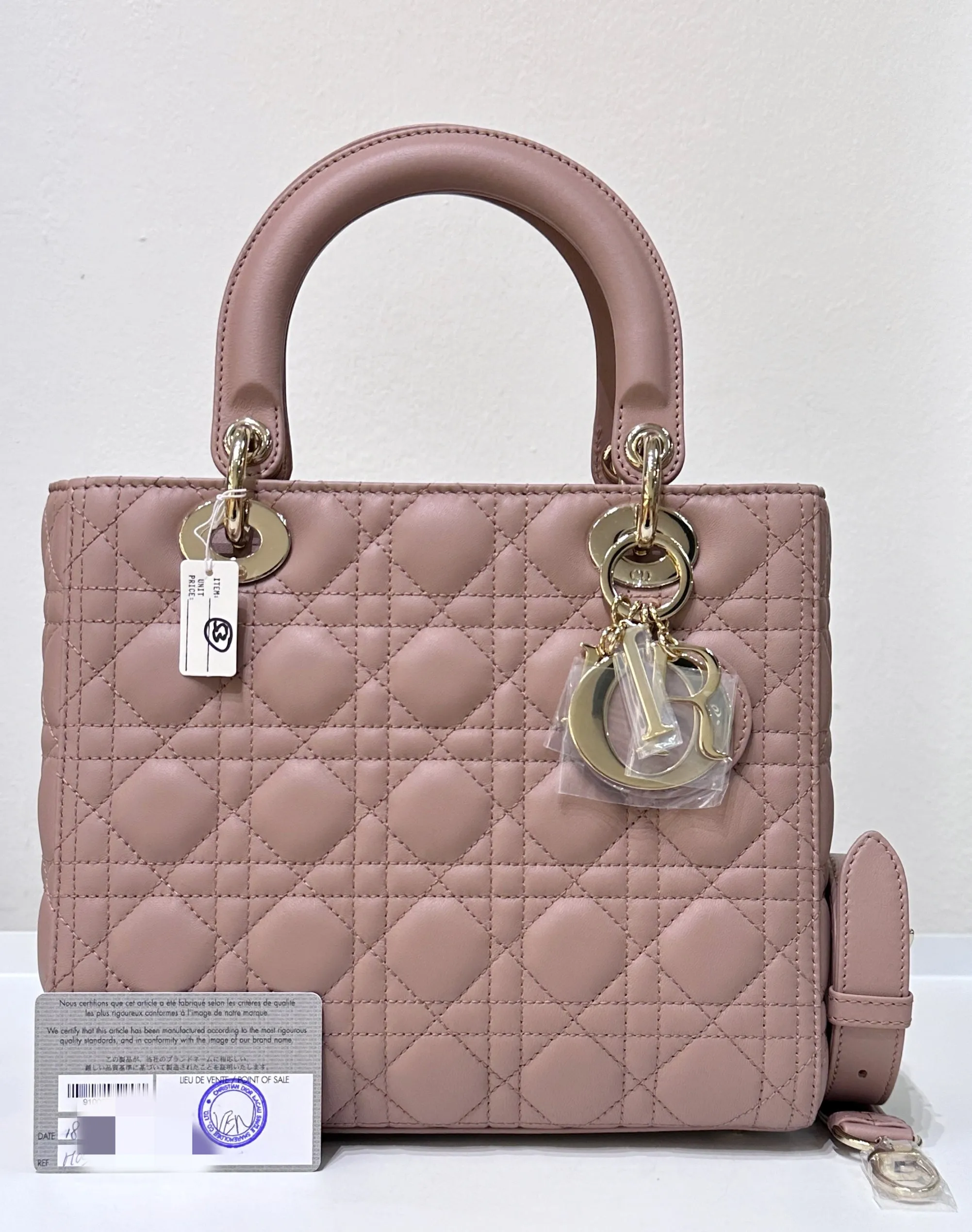 CHRISTIAN DIOR Lambskin Cannage Medium Lady Dior Fard