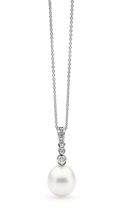 Pearl and Diamond Necklace