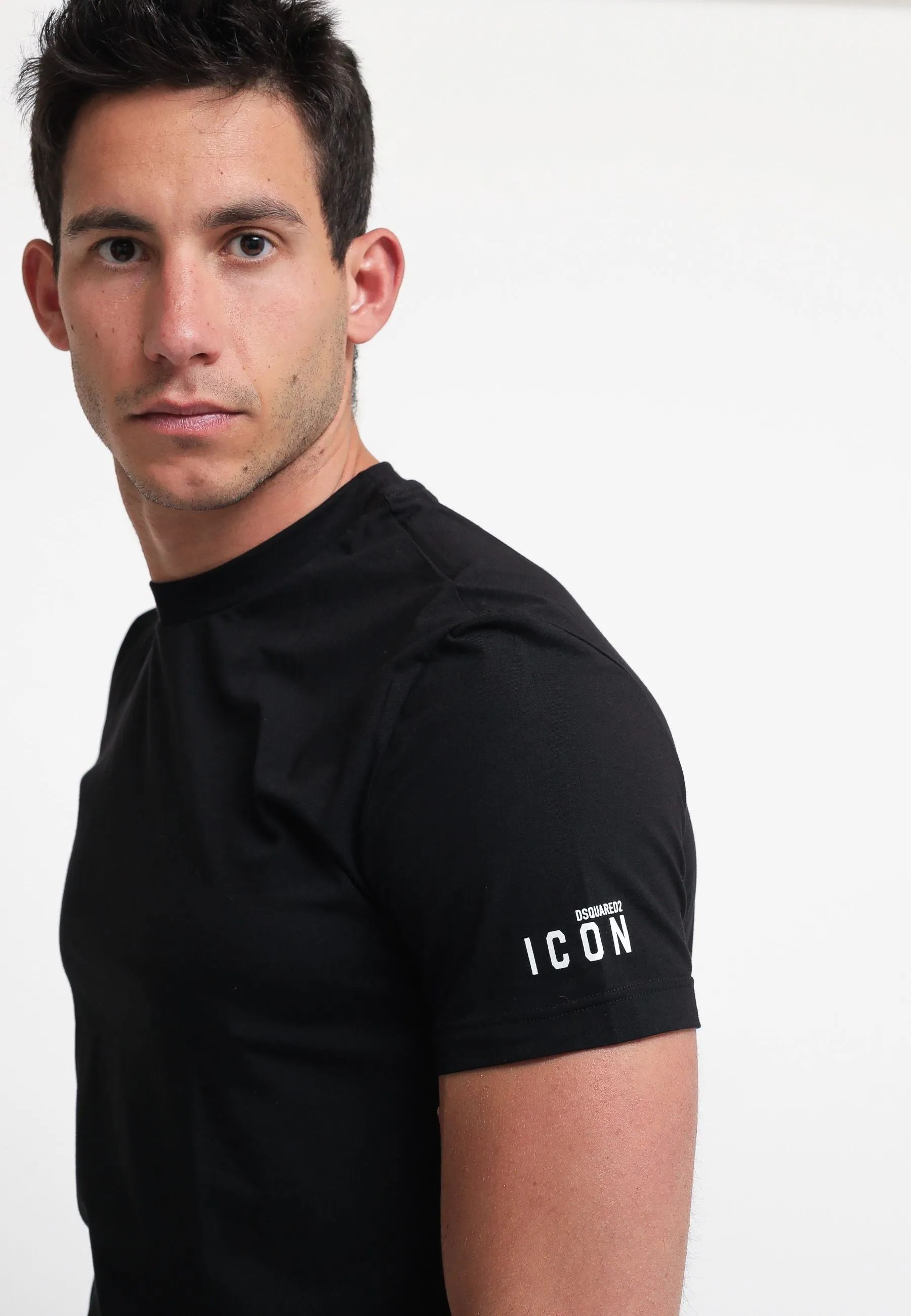 Round Neck T-Shirt - Black/Icon